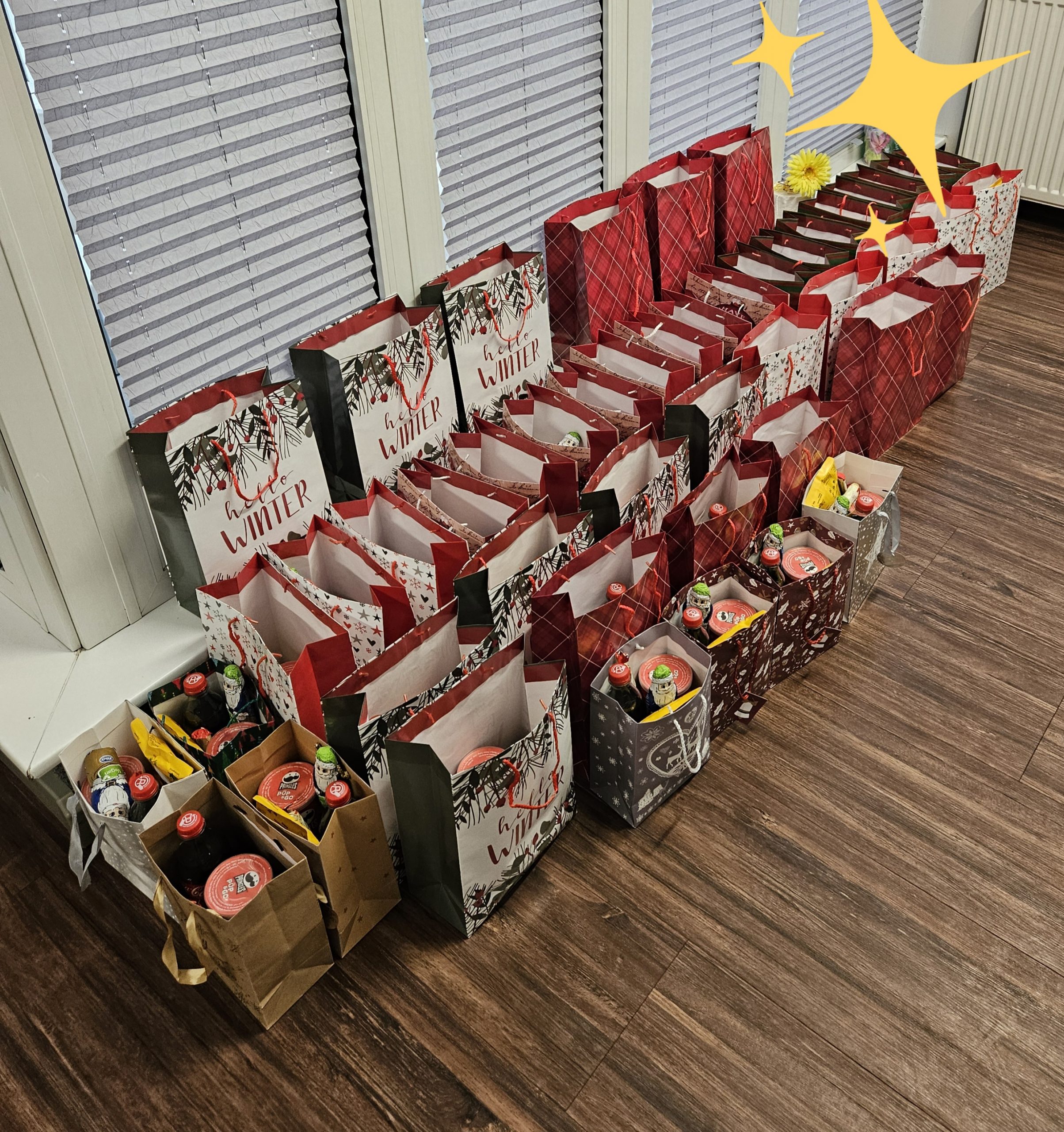 Dank der Spenden konnten 50 Weihnachtstütchen für Wohnungslose gepackt und verteilt werden